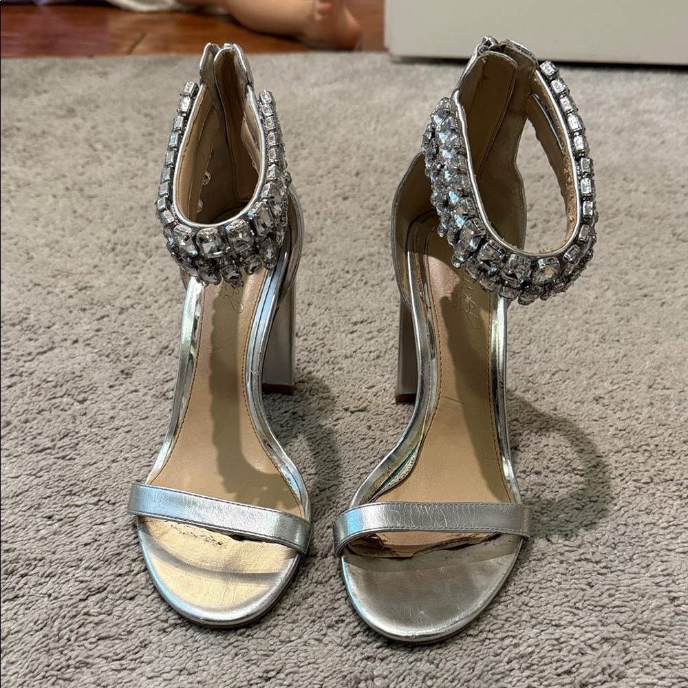 Jewel Badgley Mischka Silver Embellished Heels